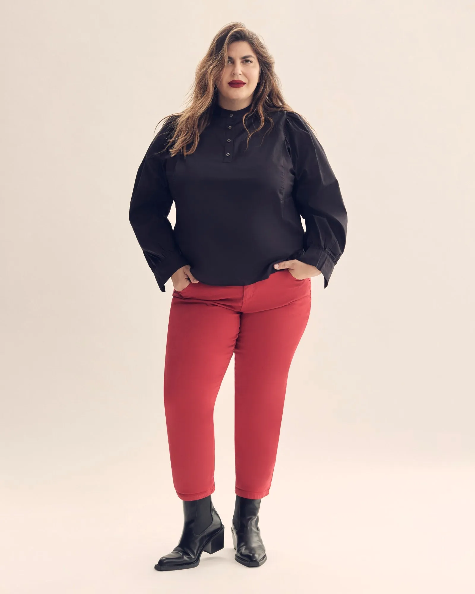 Clara Mid-Rise Boyfriend Jean | DARK PINK