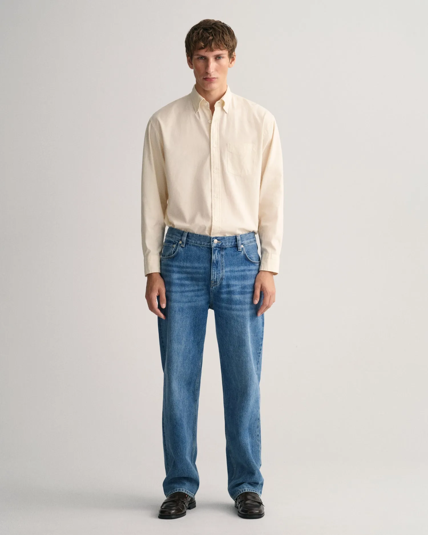 Gant Men Relaxed Fit Light Fade Clean Look Cotton Jeans