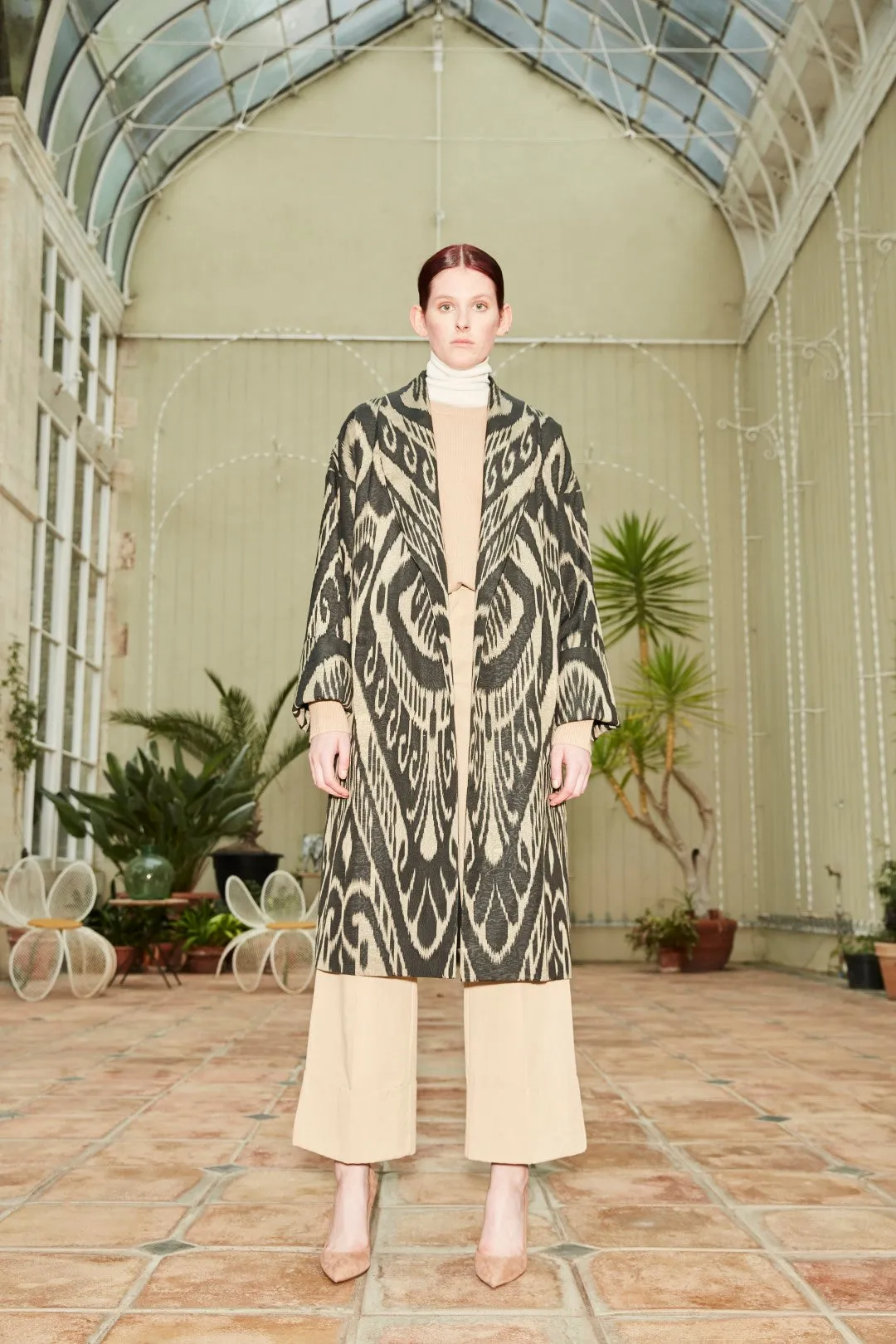 Handwoven Silk Ikat Shawl Coat - Zulfiya - 'Charming'
