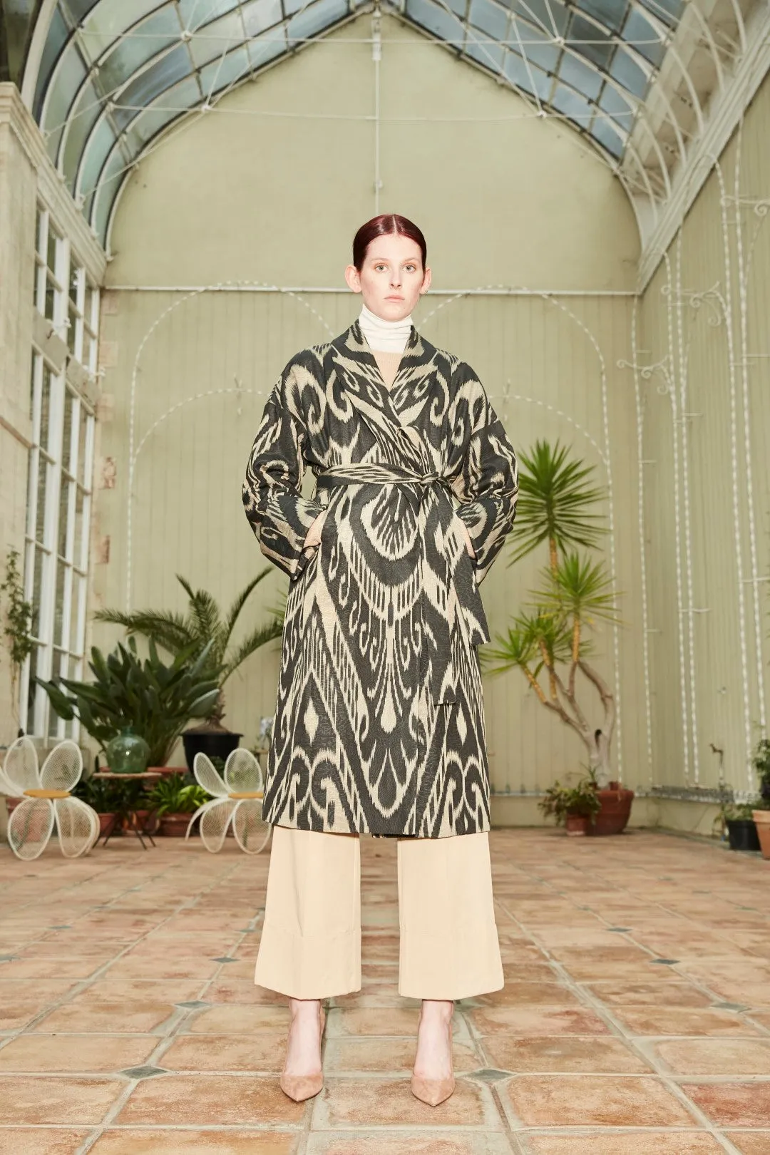 Handwoven Silk Ikat Shawl Coat - Zulfiya - 'Charming'
