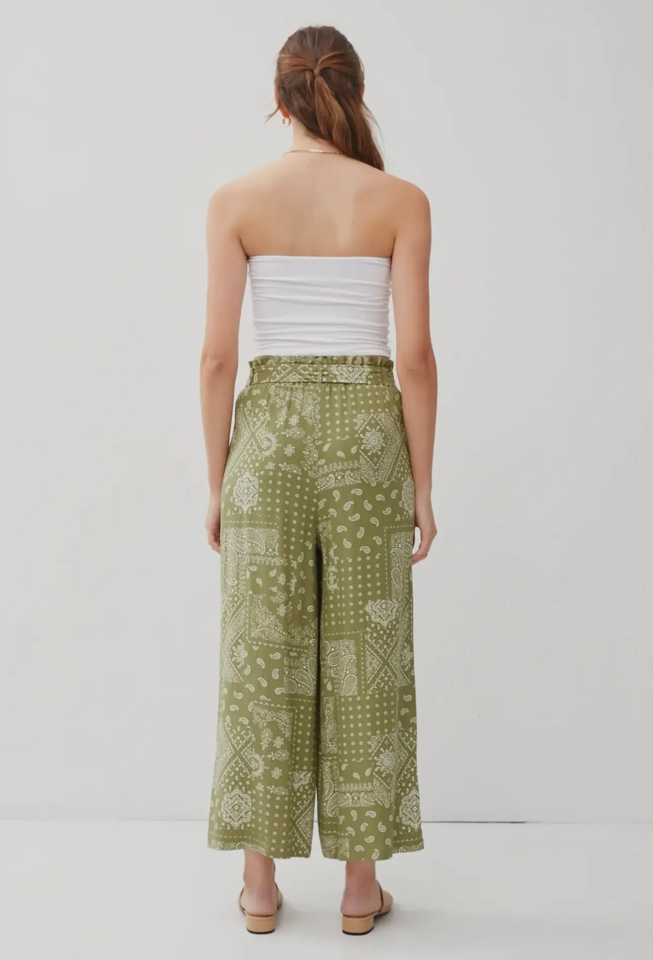 Paisley Print Belted Crop Pant